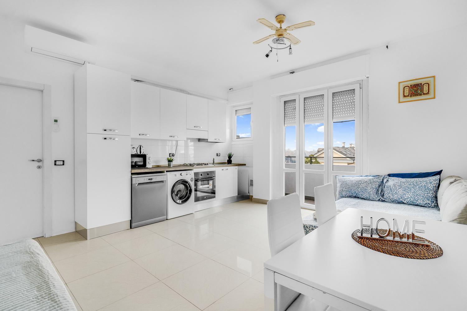 Rog27-Large Apartment With Transport Close To Home- Milaan Buitenkant foto