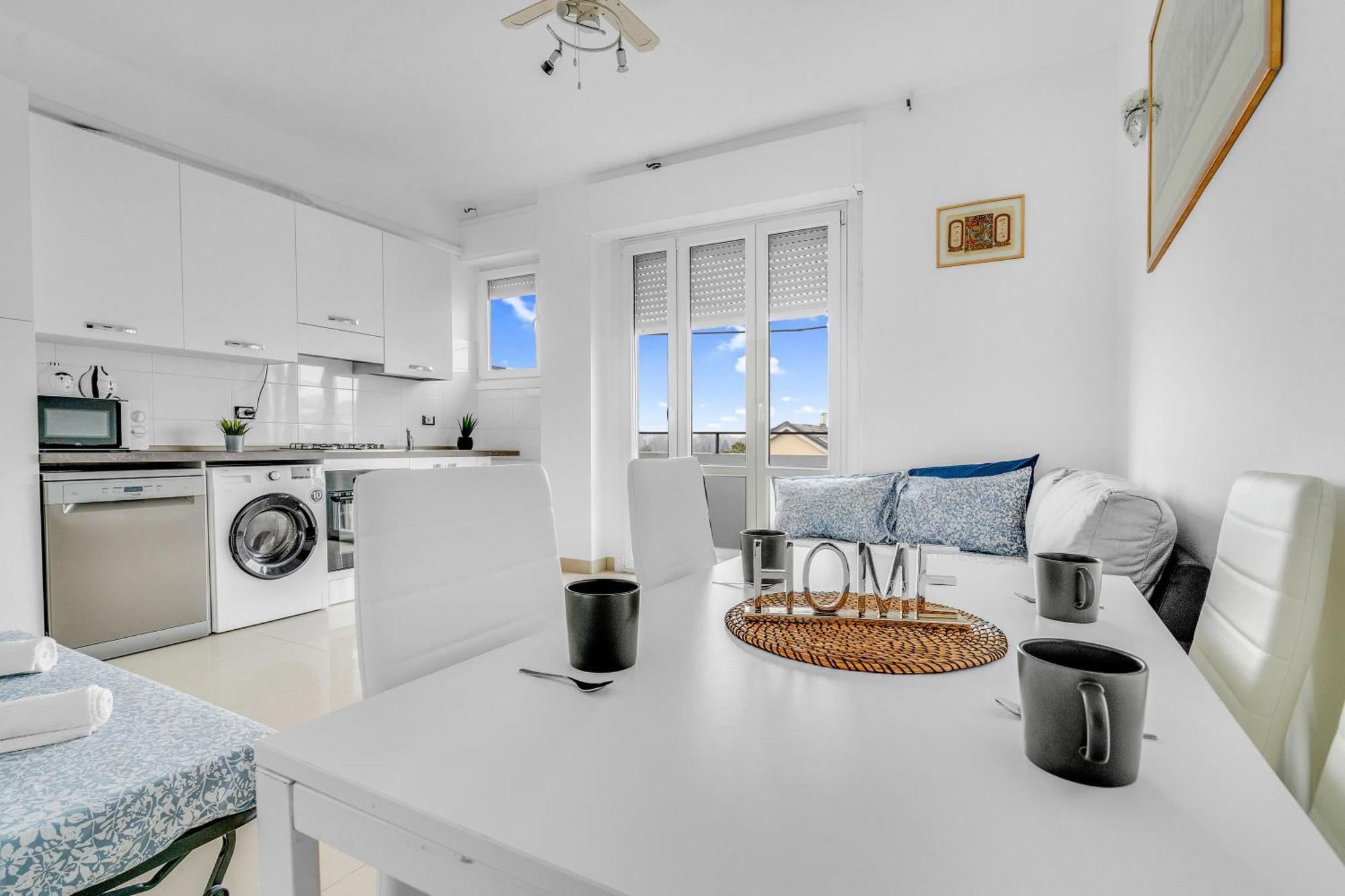 Rog27-Large Apartment With Transport Close To Home- Milaan Buitenkant foto