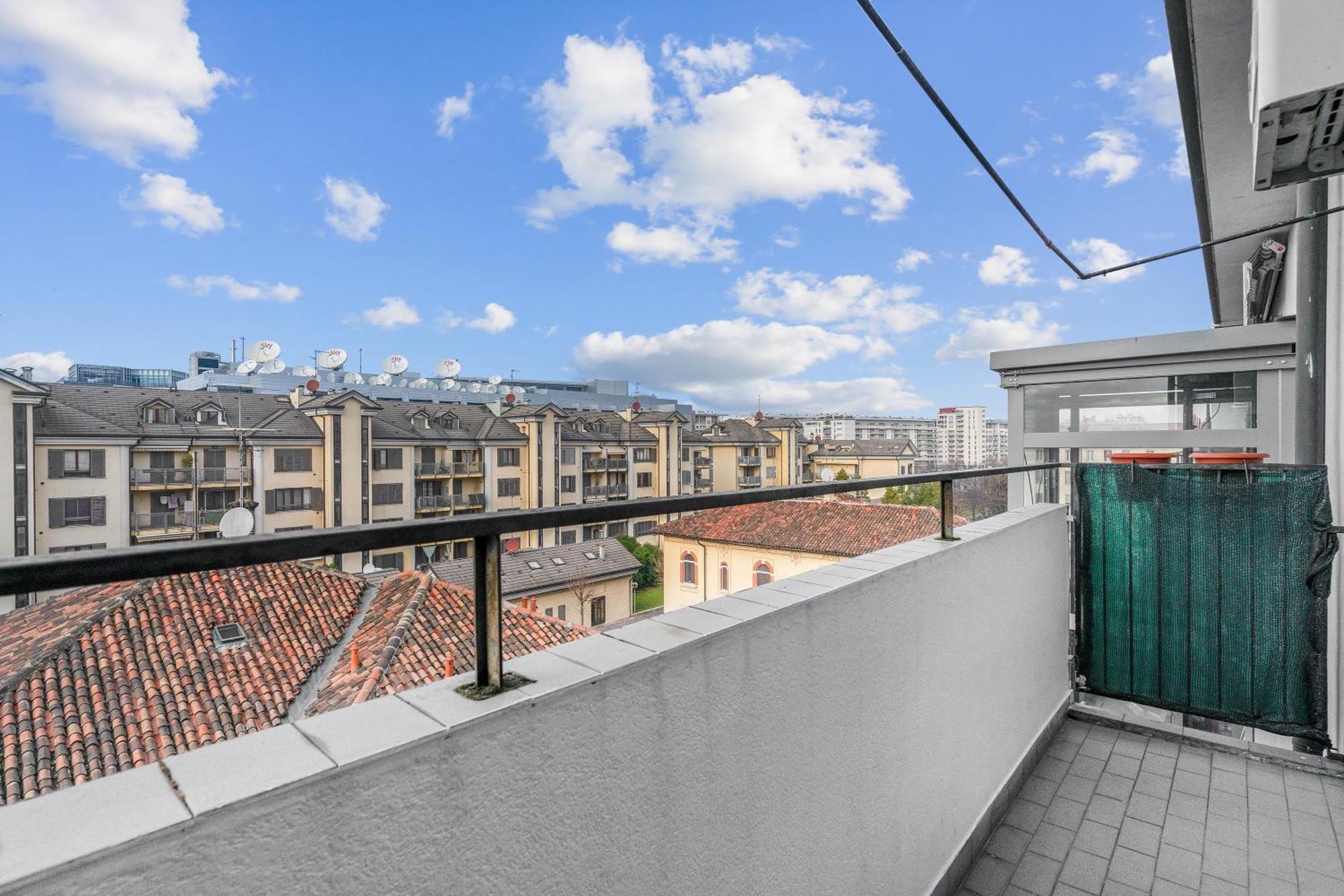 Rog27-Large Apartment With Transport Close To Home- Milaan Buitenkant foto